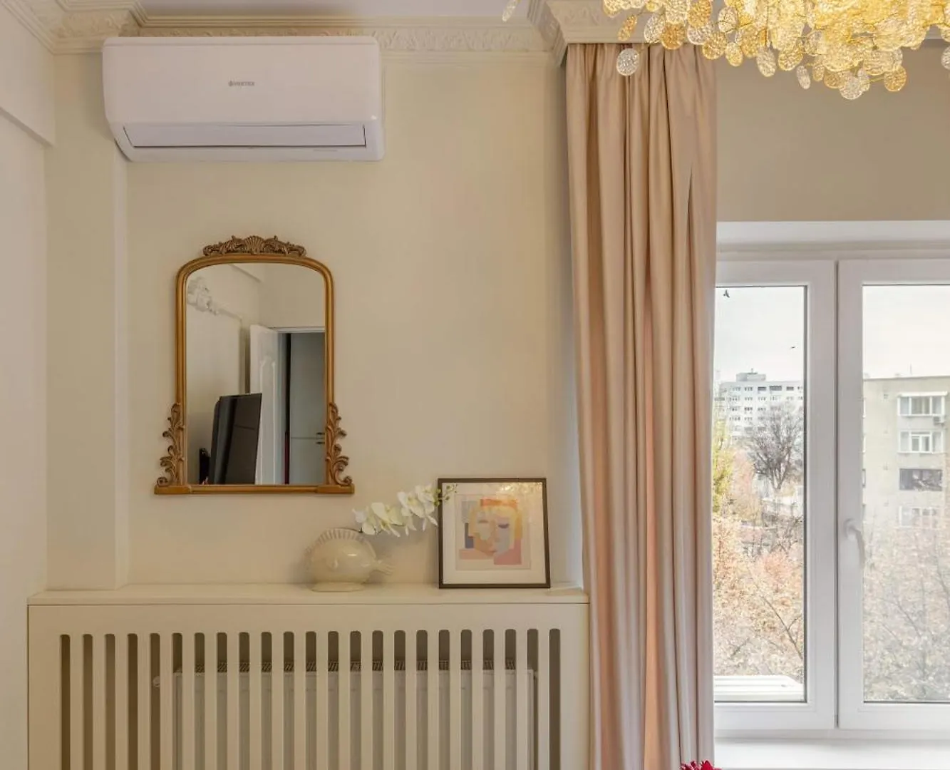Maison Elysee - An Elegant Apartment In Piata Romana Bucarest